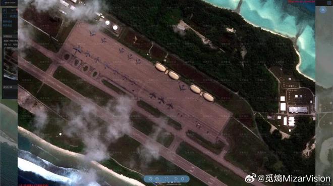 1架是因为遵守美俄New-START规定？俄罗斯轰炸机“傻呵呵”露天停放被乌军击中4(图5)
